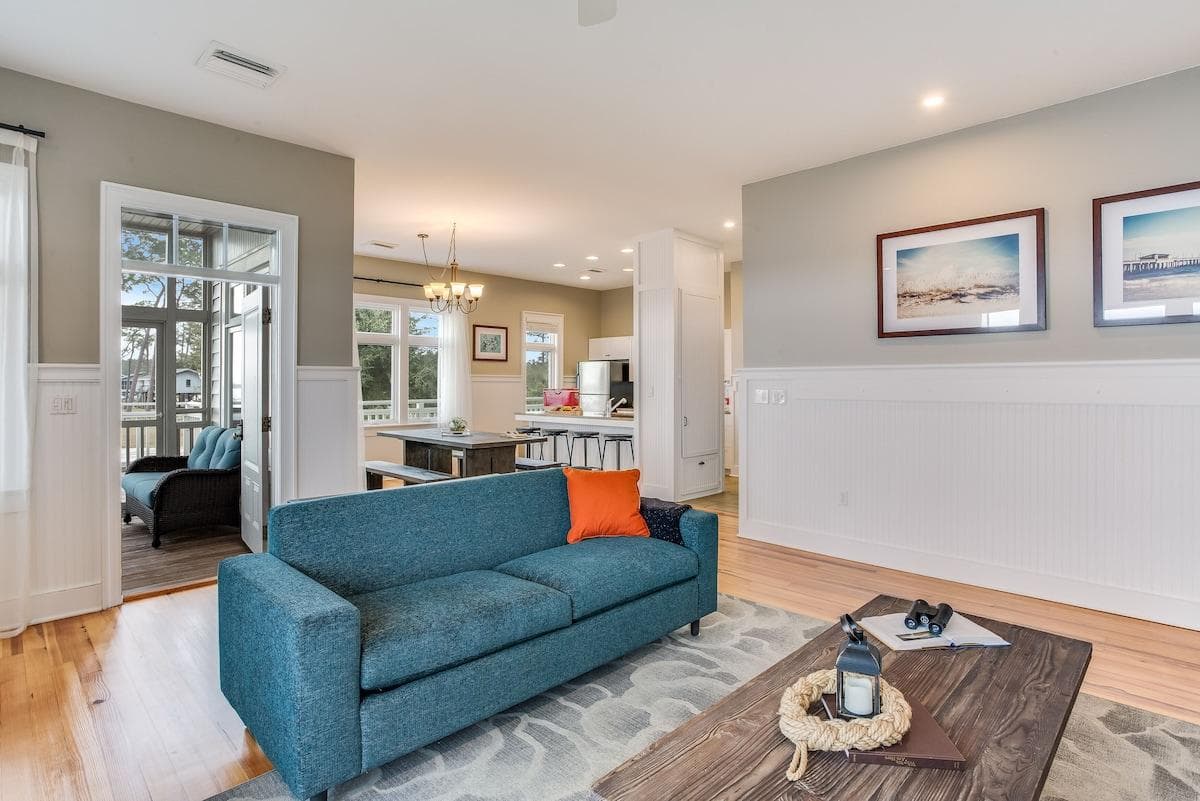 Spacious Living Room
